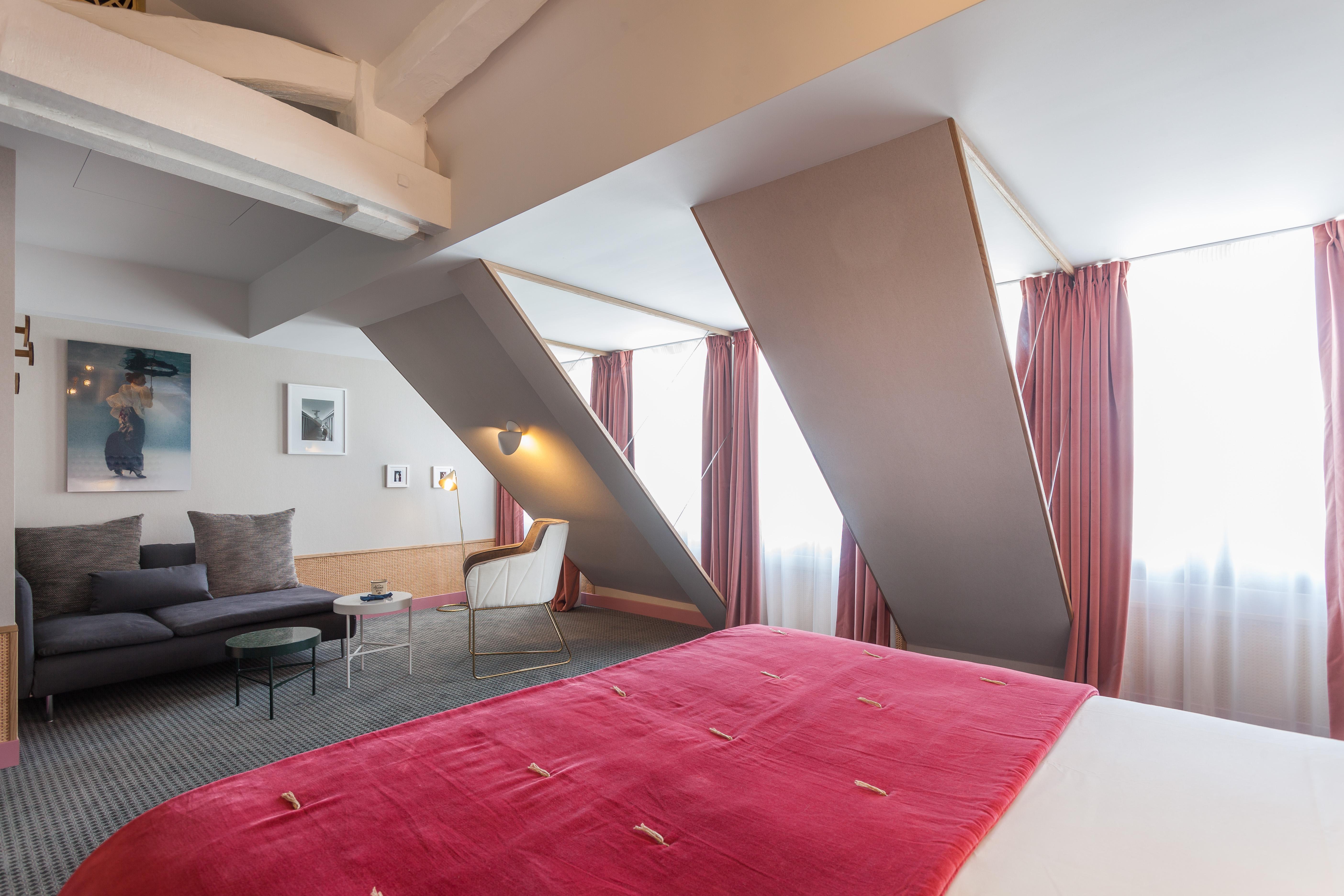 Hotel Handsome 3*